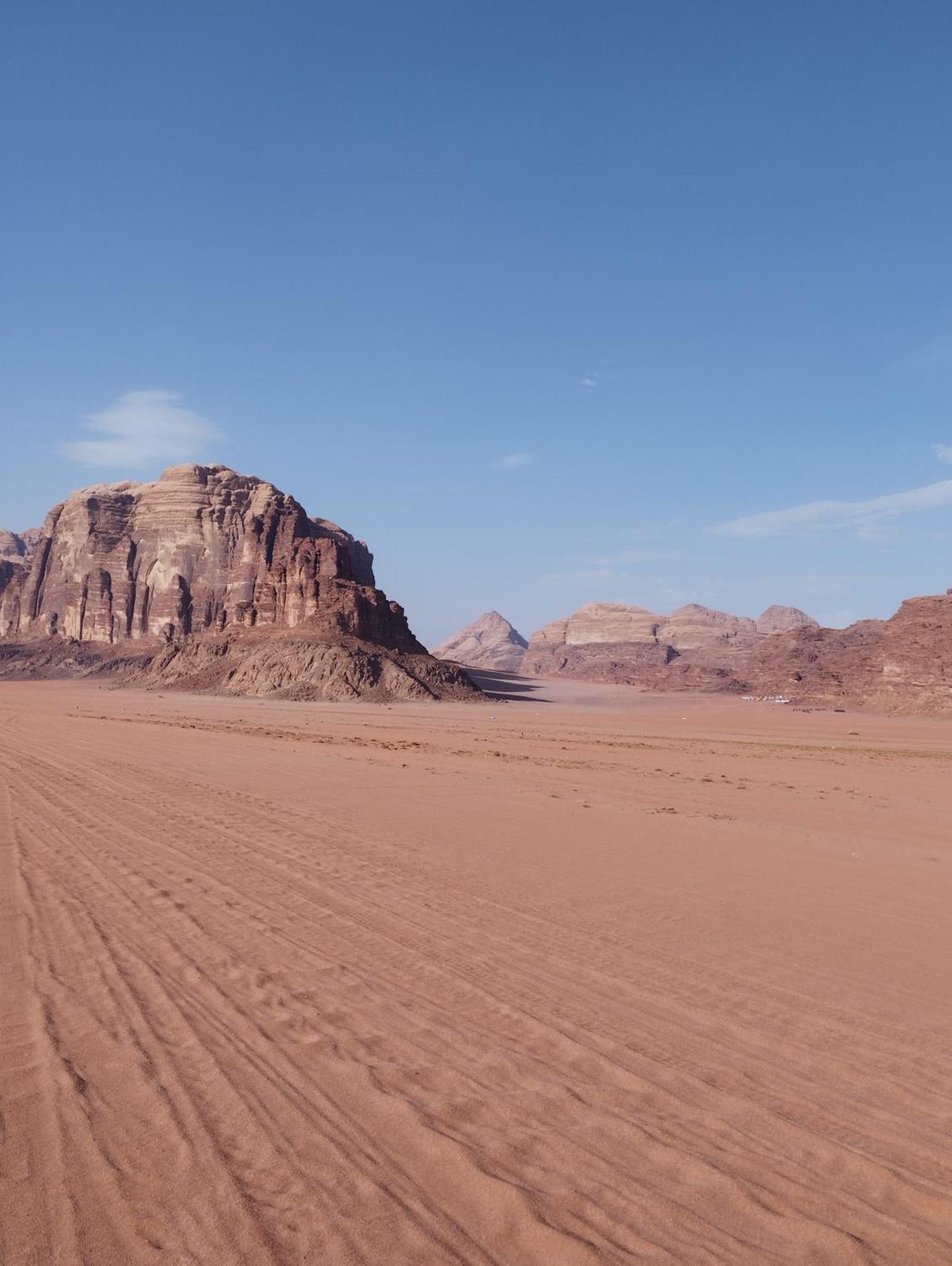 Wadi Rum1 Safari Camp Hotel Buitenkant foto