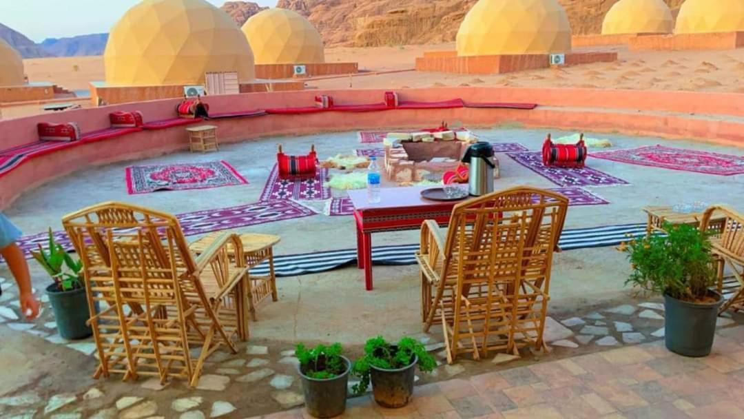 Wadi Rum1 Safari Camp Hotel Buitenkant foto