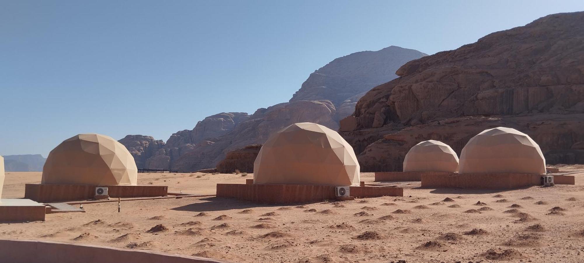 Wadi Rum1 Safari Camp Hotel Buitenkant foto